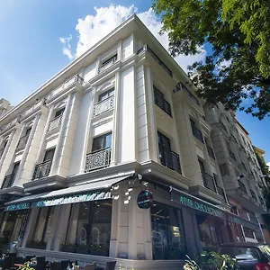 מלון Antusa Palace &