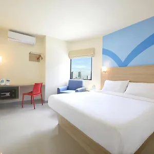 Hop Aseana Manila 3*, Paranaque City Philippines