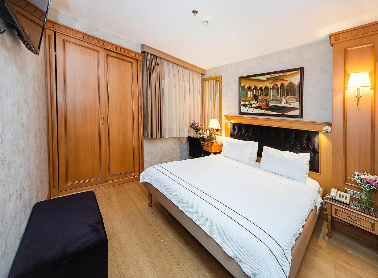 Aprilis Hotel - Special Category Istanbul 4*,